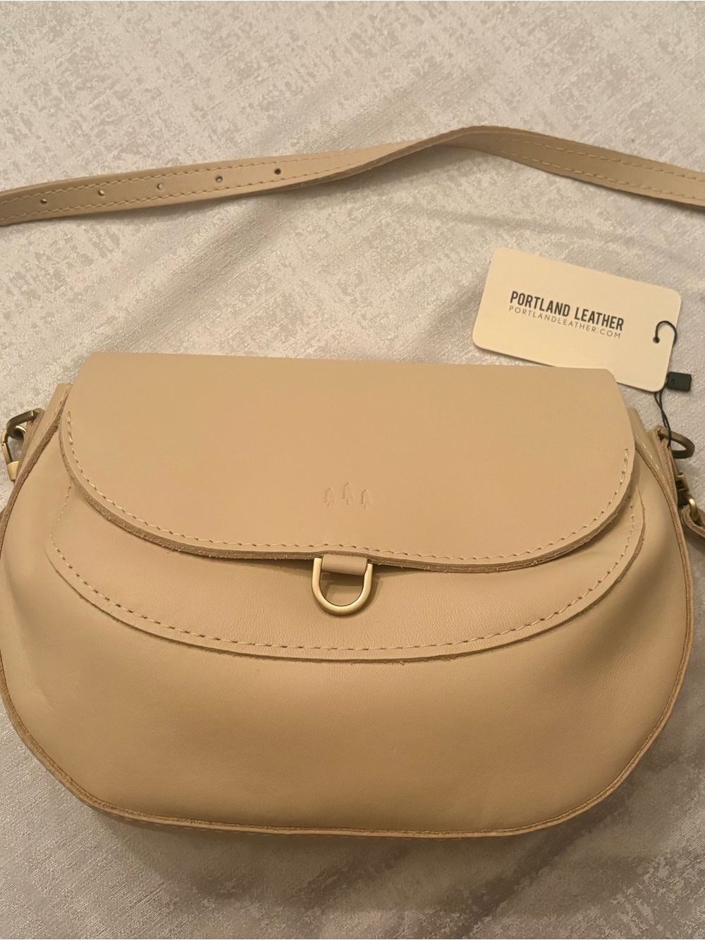 Portland Leather Beige Crossbody Saddle Bag